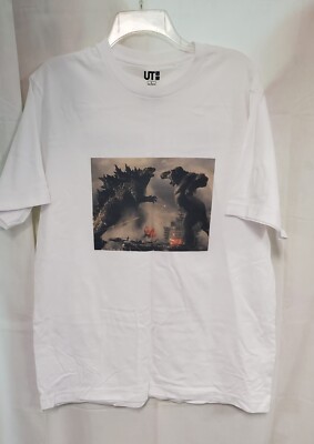 NWOT's Uniqlo UT Godzilla vs Kong Rare T-shirt SIZE L-image