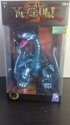 E1 Phatmojo Action Figure LE Yu-Gi-Oh! Exclusive Card Blue Eyes White Dragon-image