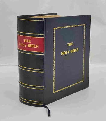 The Holy Bible [Premium Leather Bound]-image