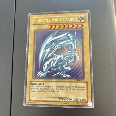 Yu-Gi-Oh! 2002 Blue Eyes White Dragon SDK-001 Unlimited Ultra Rare Holo-image