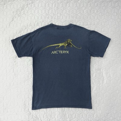Very Rare vintage Arc'teryx “Lizard Eat Lizard” T-Shirt Equivalent Limited SizeM-image