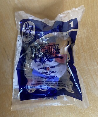 NEW 2006 YU-GI-OH GX MCDONALDS HAPPY MEAL JADEN YUKI #1  toy & SEALED CARD PACK-image