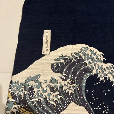 Godzilla Tomo Wave Attack Graphic T-Shirt (XXL)-image