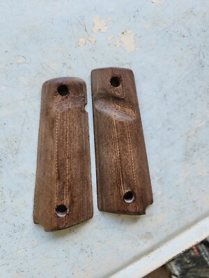  Wide Composite Wood 1911  G.I Style Grips-image