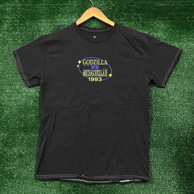 Godzilla Tshirt size medium-image