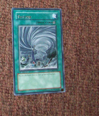 Yu-Gi-Oh! trading card, Konami, Yugioh 5DS1-EN028 Twister Common-image