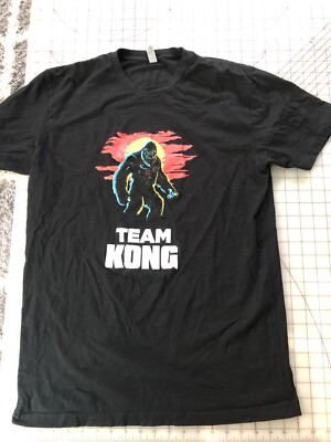 Godzilla vs king kong promotional t shirt team kong sz L Theater Worker Shirt-image