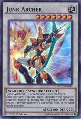 Lightly Played, English Yu Gi Oh Junk Archer - LC5D-EN037 - Super Rare - 1st Edi-image