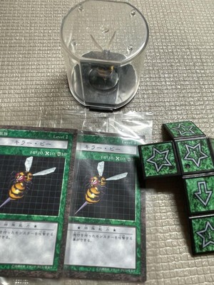 Yu-Gi-Oh! Dungeon Dice Monsters Killer Bee Figure Card Dice Case Used-image