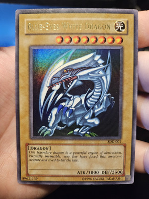  Yugioh! Blue-Eyes White Dragon SDK-001 Ultra Rare HOLO BLEED-image