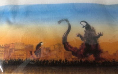 NEW UNIQLO Parent and child Godzilla print T-shirt Shinji Higuchi  XXL Japanese-image