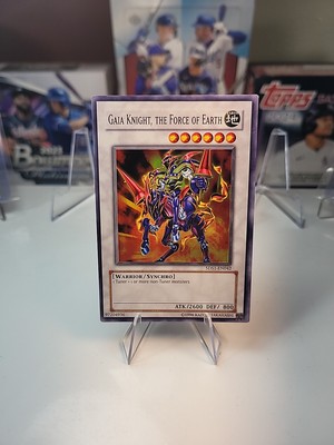 Gaia Knight, the Force of Earth  5DS1-EN04 Super Rare Yu-gi-oh-image